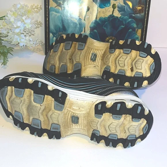 Sketches D’Light Sneakers - sz 8 Blue and white sketchers very comfortable shoes - Picture 6 of 11